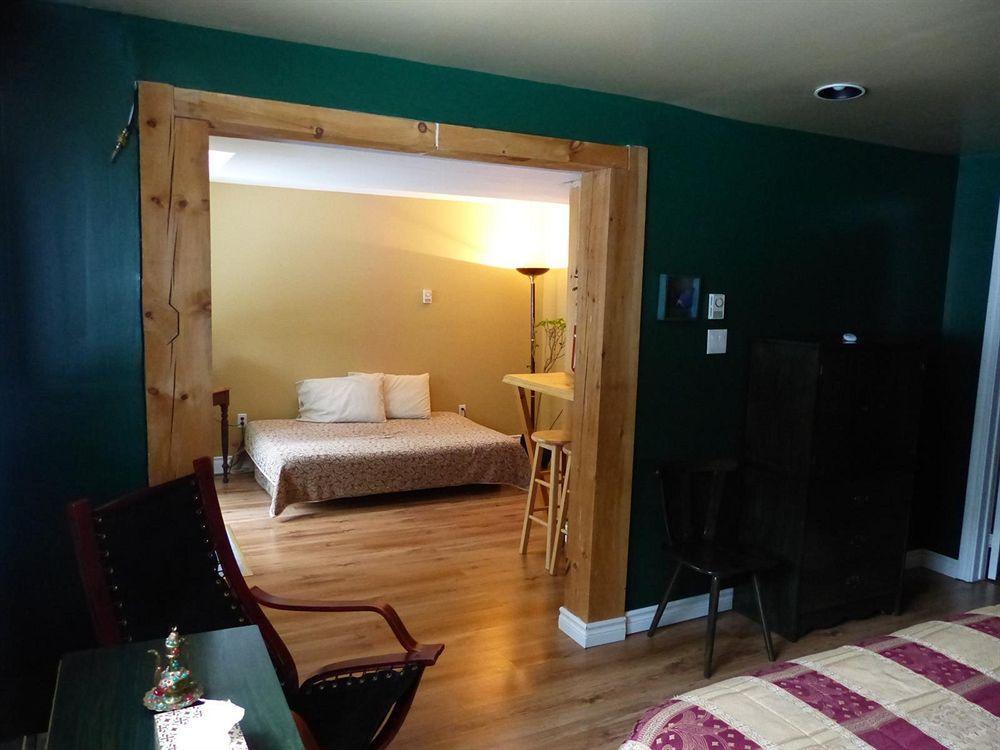 Gite Le Roupillon B&B Mont-Tremblant Buitenkant foto